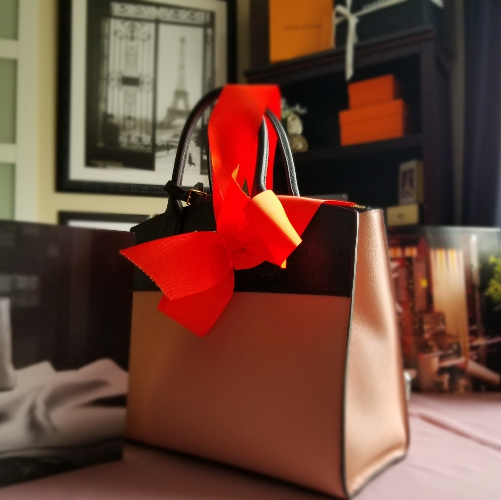 LOUIS VUITTON City Streamer MM. Mag - Picture 6 of 16